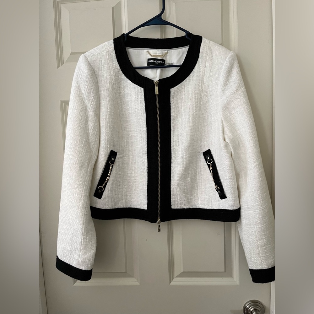 KARL LAGERFELD PARIS Contrast Black Trim Tweed Zip Jacket gold charm accents 14
